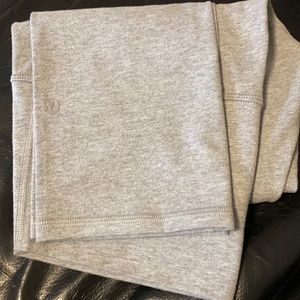 Lululemon high rise crop 23”